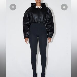 NWT KHY SEAMLESS LEGGINGS SIZE SMALL